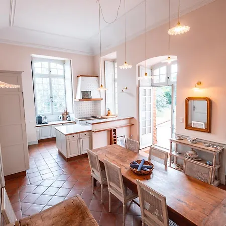 Villa Chateau Beaudesert - Piscine - Tennis - Parc De 50ha Corbarieu