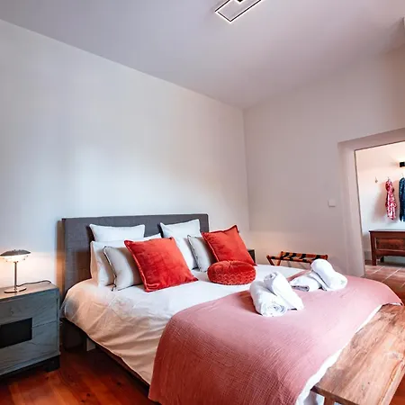 Villa Chateau Beaudesert - Piscine - Tennis - Parc De 50ha Corbarieu