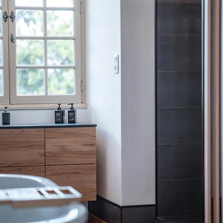 Chateau Beaudesert - Piscine - Tennis - Parc De 50ha *